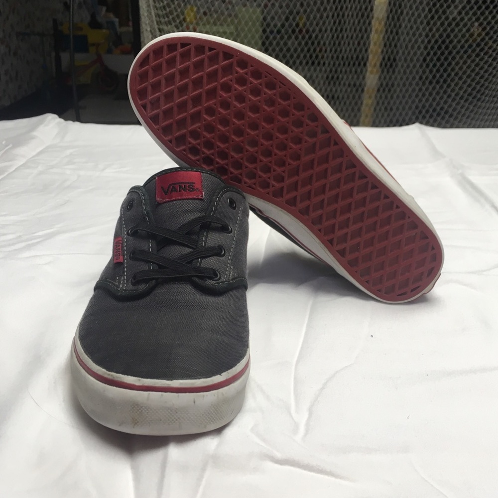 VANS SLIP-ONS YOUTH SZ. 6